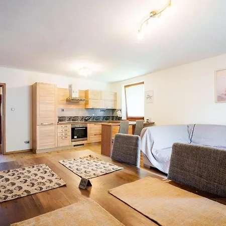 Tatil Evi Family Banská Bystrica