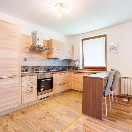 Tatil Evi Family Banská Bystrica